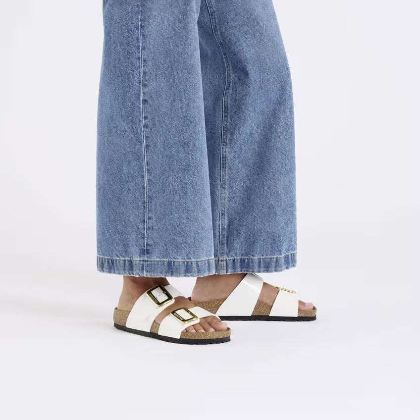 Sydney Luxe Buckle Birko-Flor Patent - Patent White (Women)
