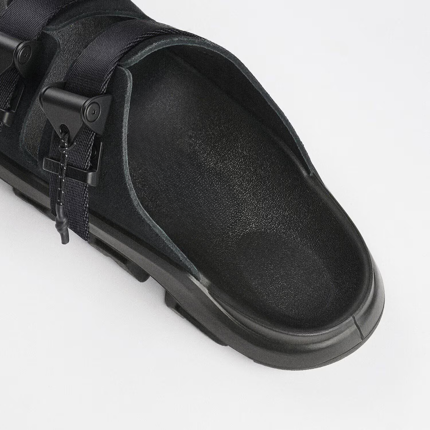 Mogami Terra Tech (Men)